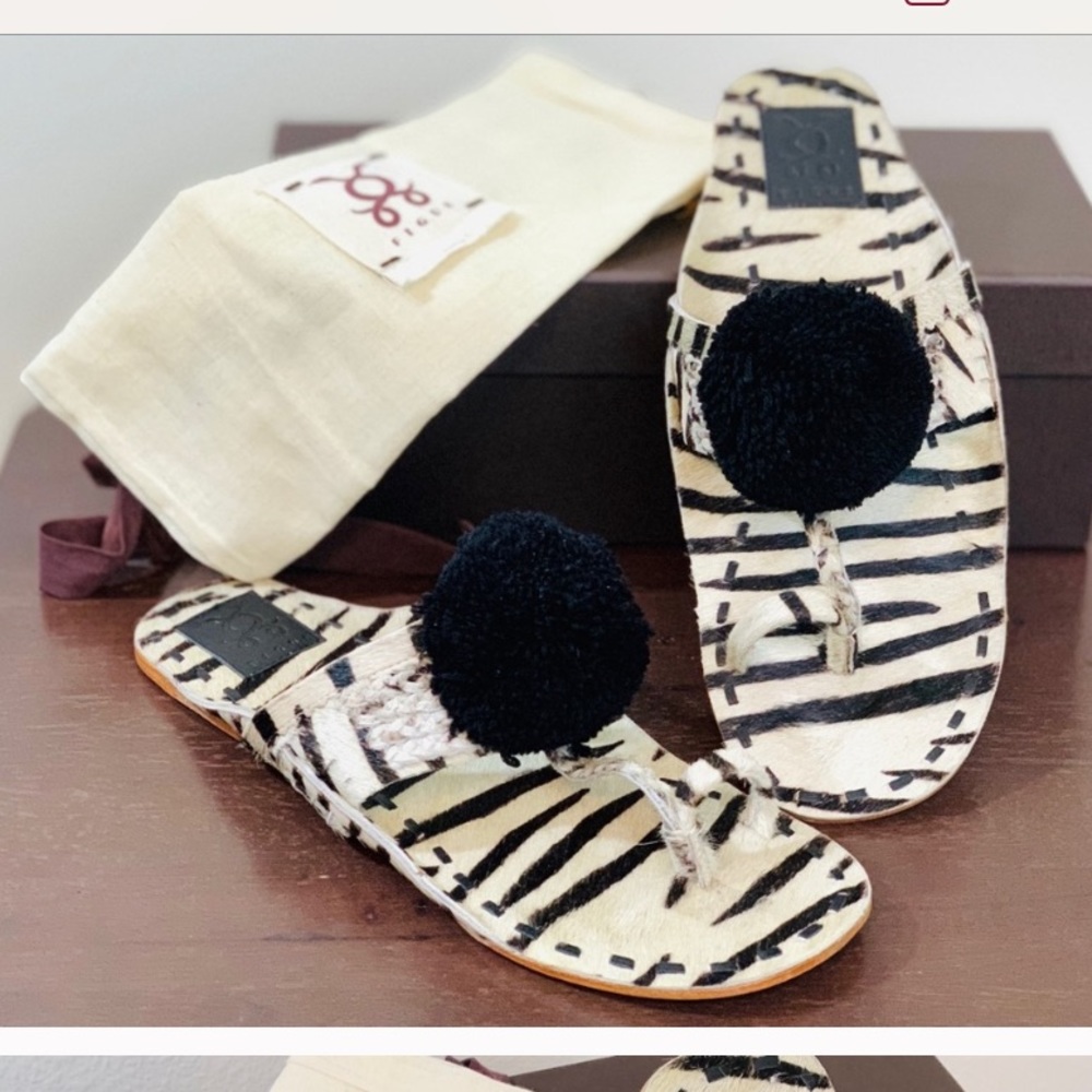 NIB Figue Zebra Leo Pompom Sandals